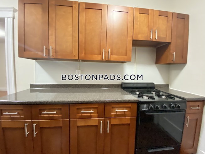 Boston - $2,775 /mo