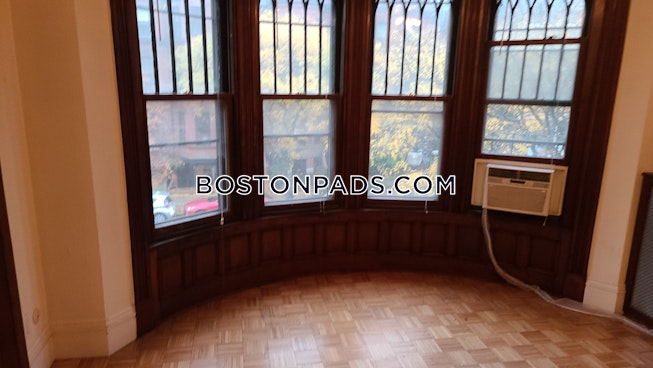 Boston - $2,225 /mo