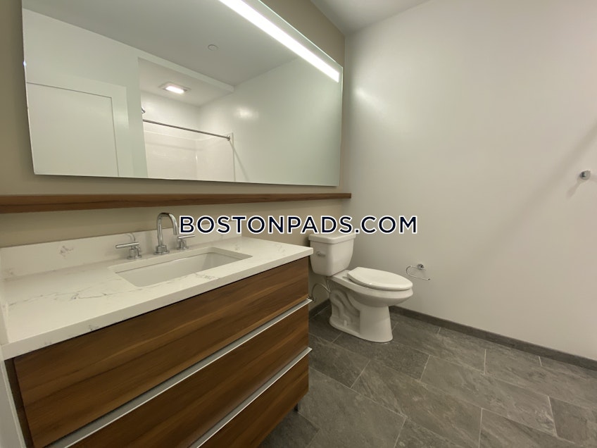 Boston - $2,989 /month