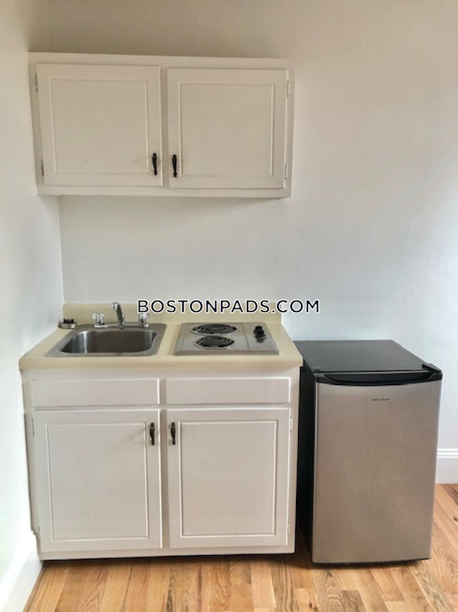 Boston - $2,045 /mo