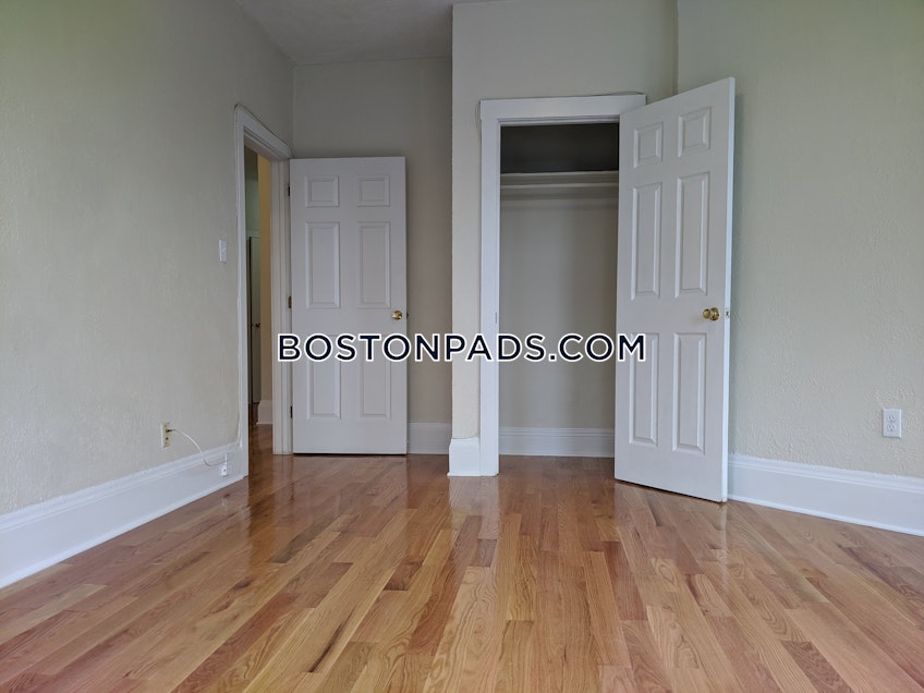 Boston - $2,495 /month