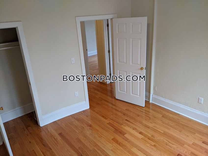 Boston - $2,495 /month