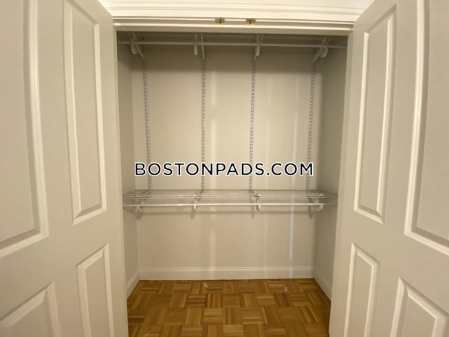 Boston - $4,965 /mo