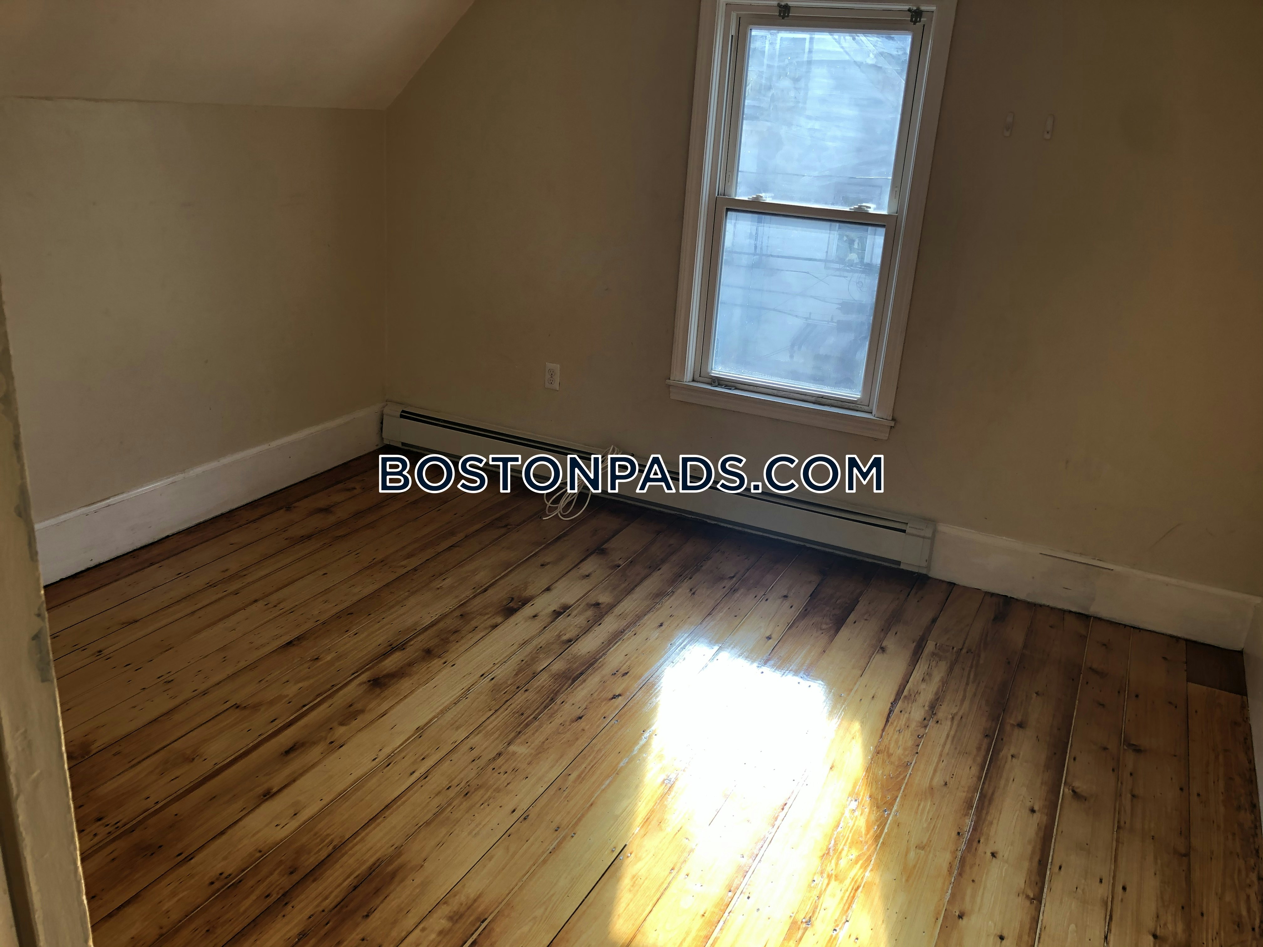 Somerville - $2,600