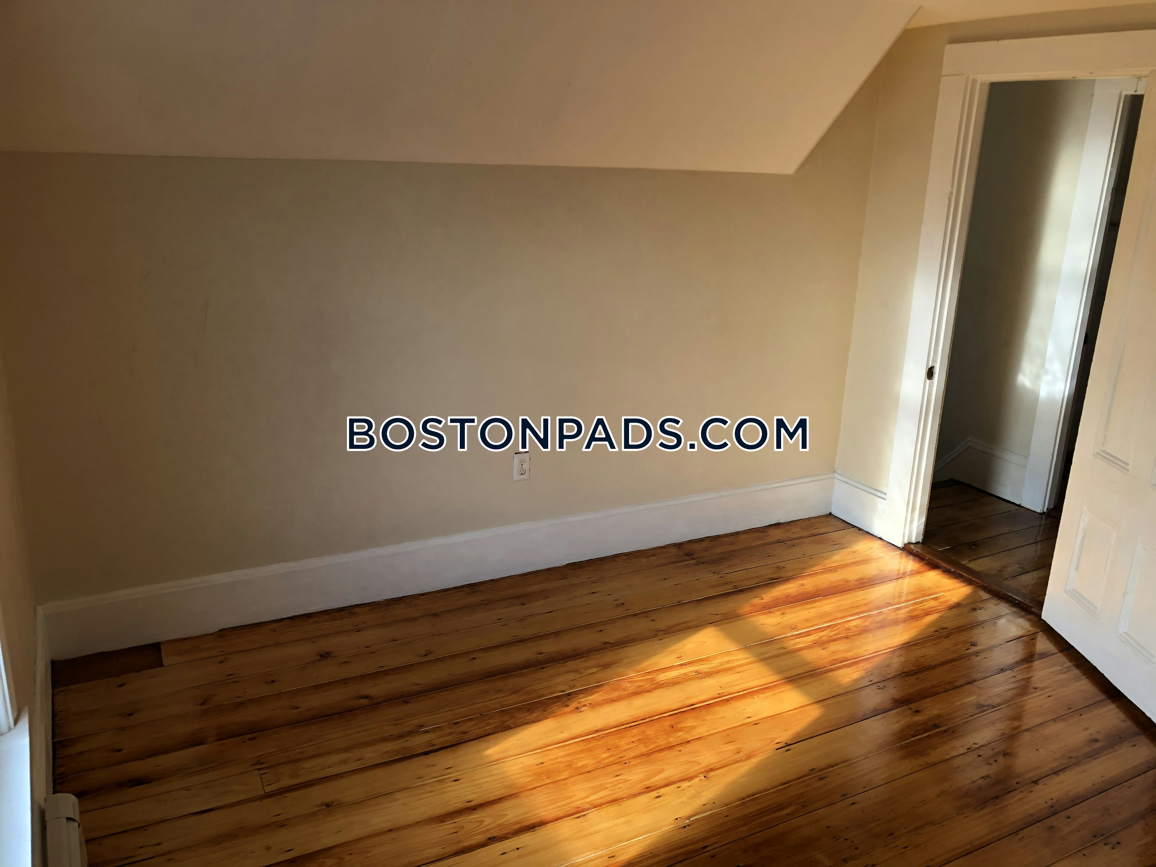 Somerville - $2,600