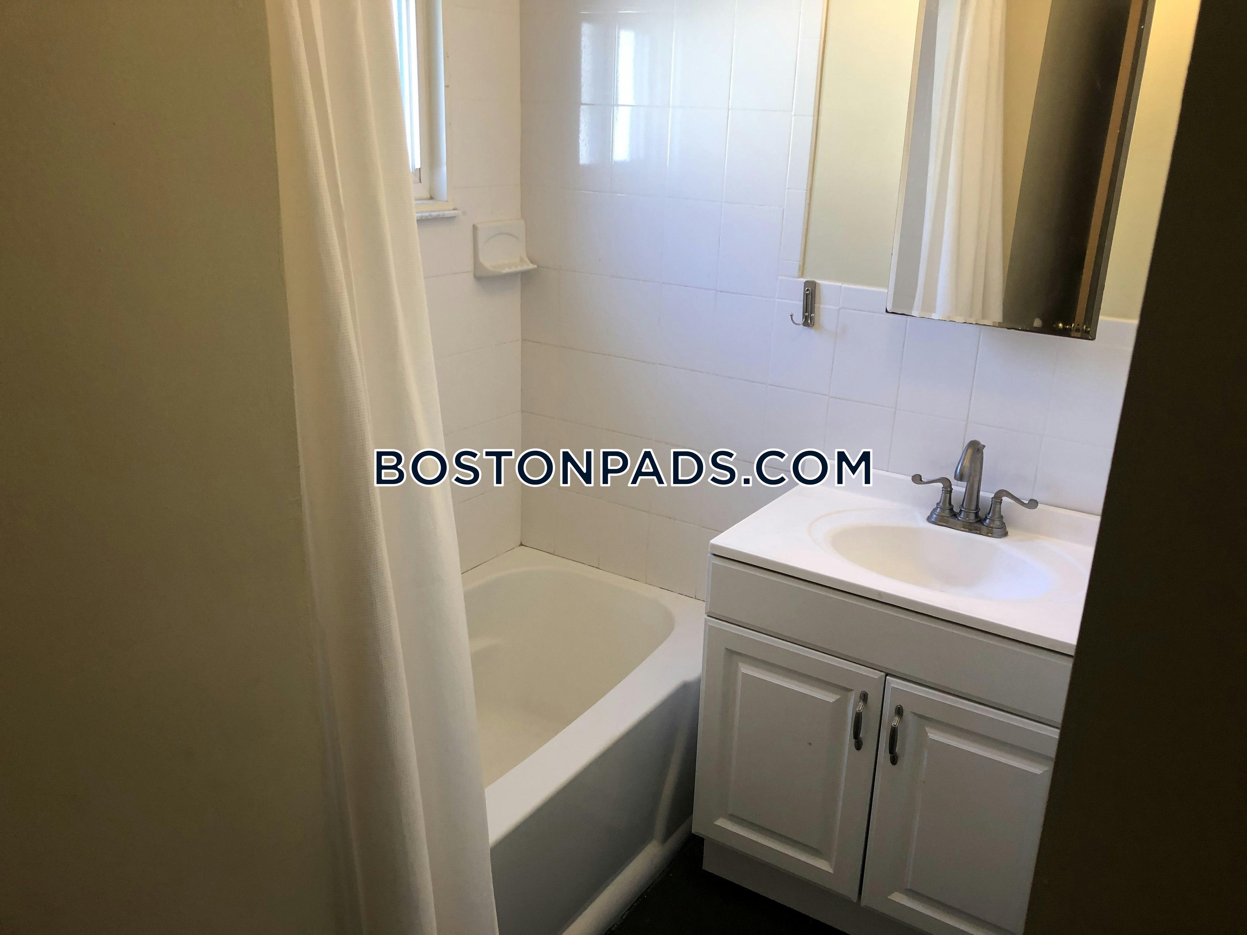 Somerville - $2,600