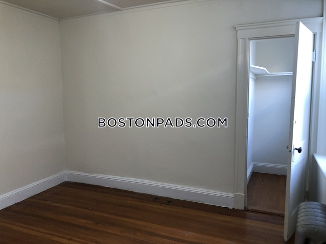 Boston - $3,125 /mo