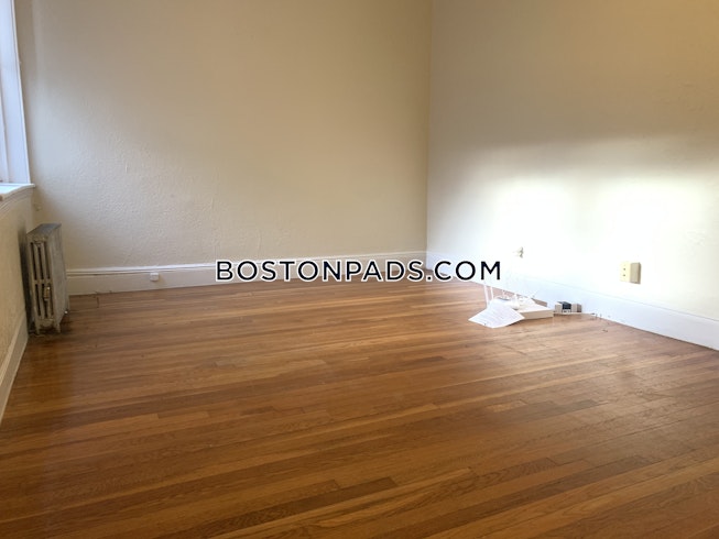 Boston - $1,725 /mo