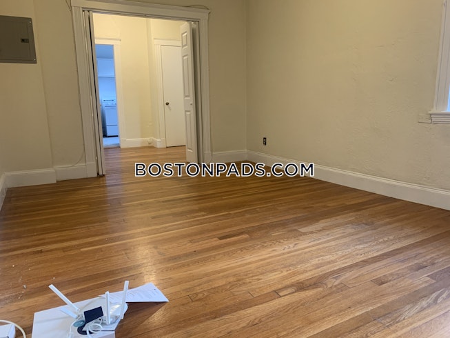 Boston - $1,725 /mo