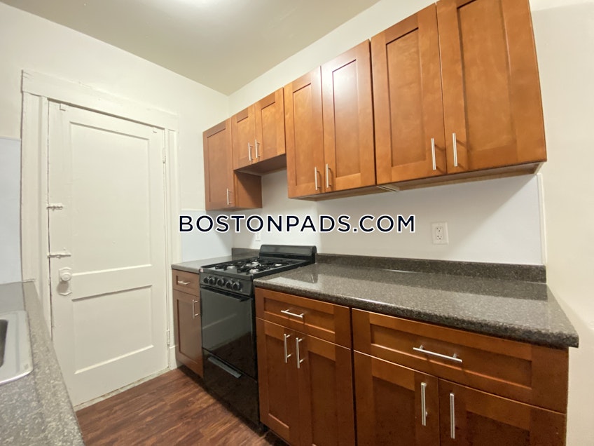 Boston - $1,785 /month