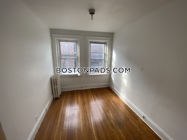 Boston - $1,500 /mo