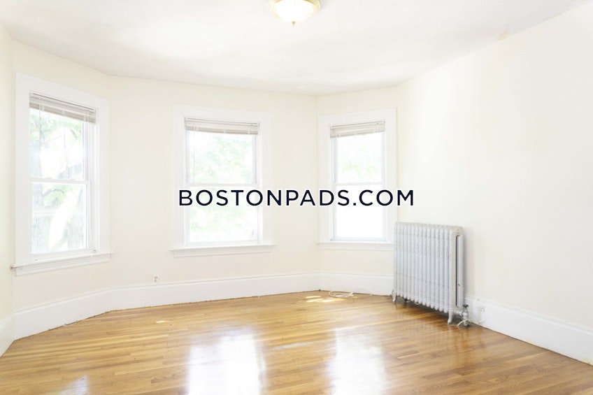 Boston - $6,950 /month