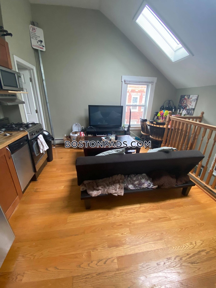 Boston - $2,800 /month