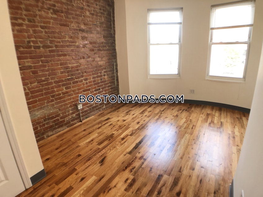 Boston - $3,800 /month