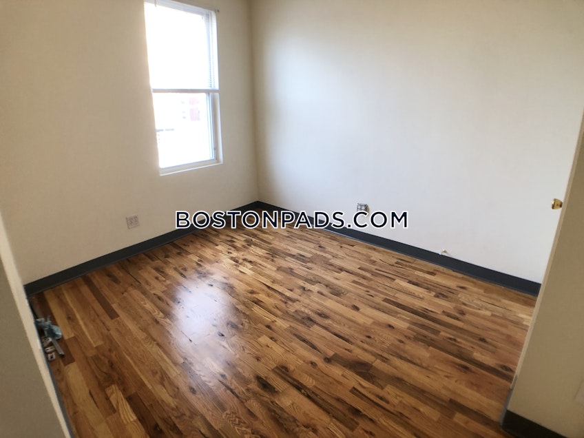 Boston - $3,800 /month