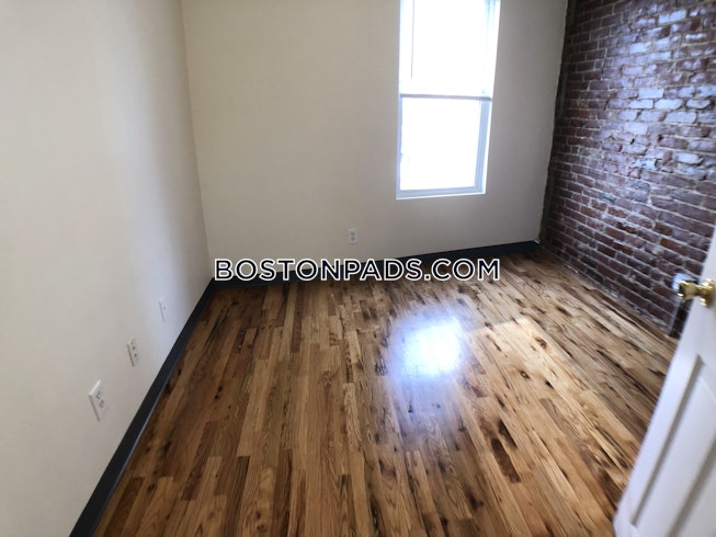 Boston - $3,300 /mo