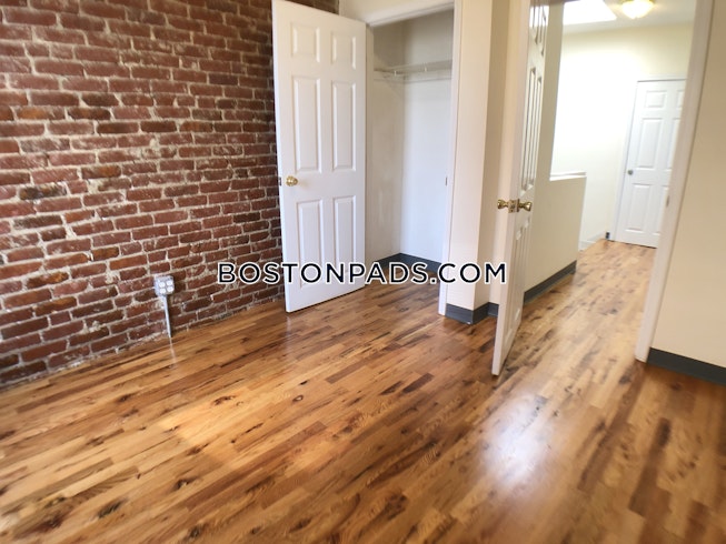 Boston - $3,300 /mo