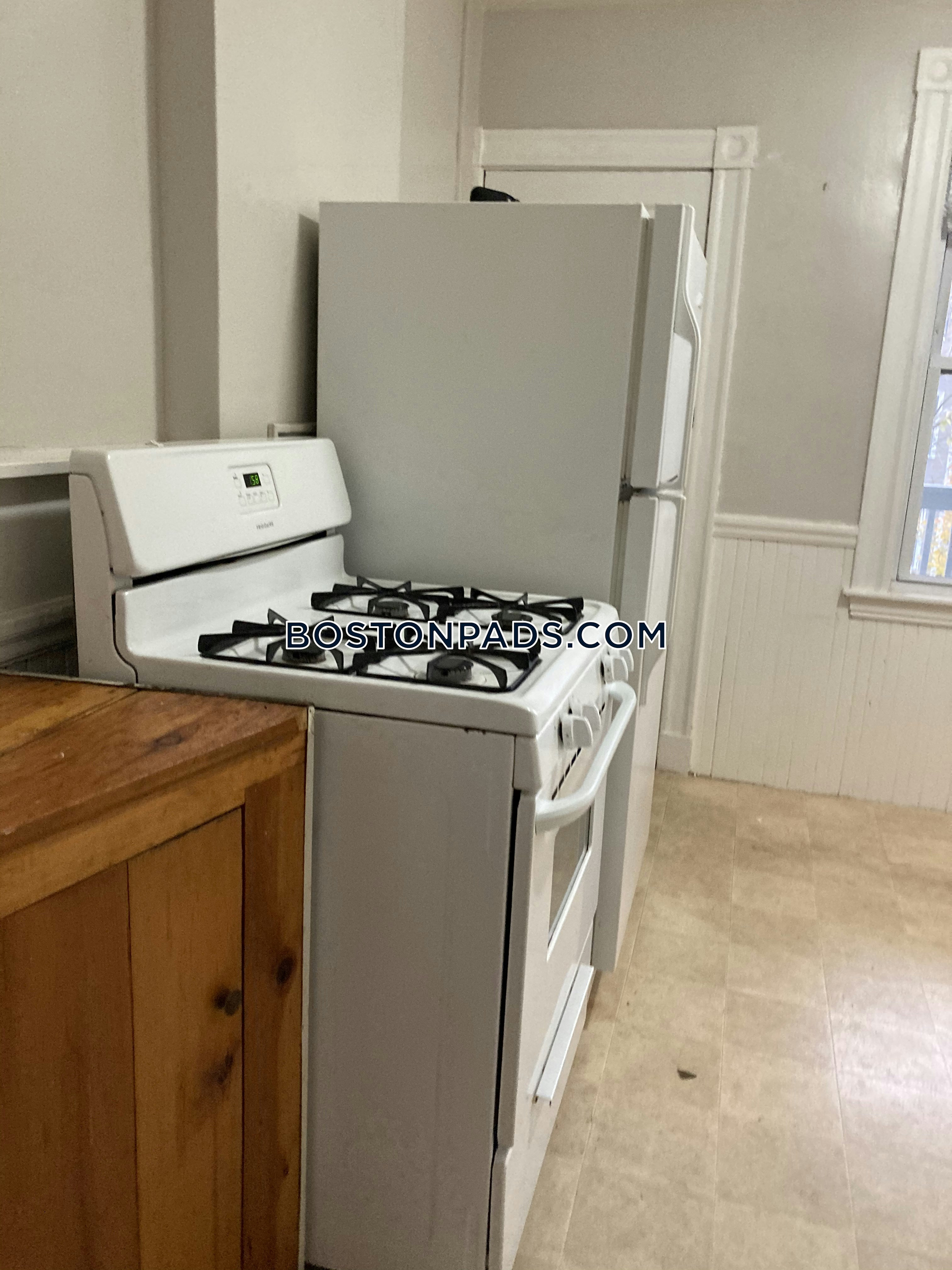 Cambridge - $3,300