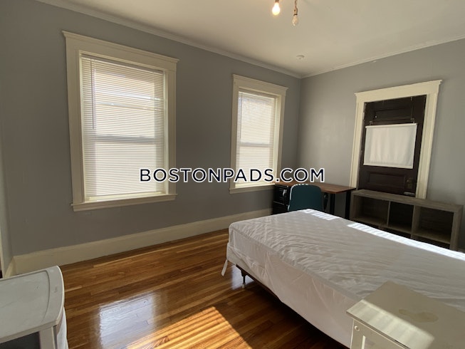 Brookline - $3,500 /mo