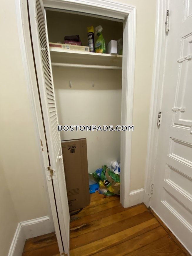 Boston - $6,000 /mo