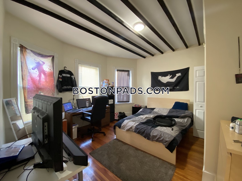 Boston - $6,000 /month