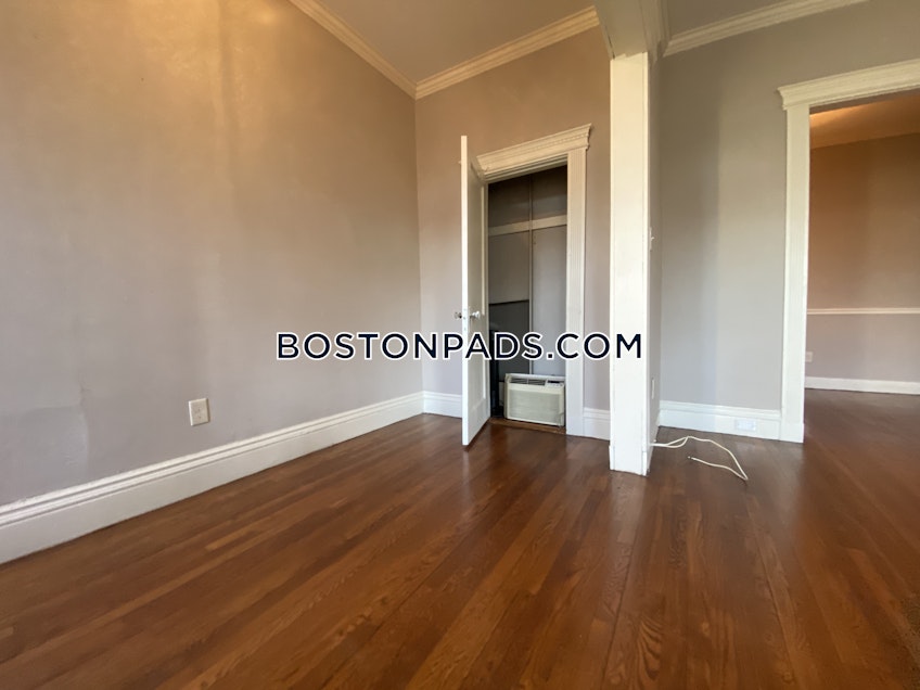 Boston - $2,250 /month