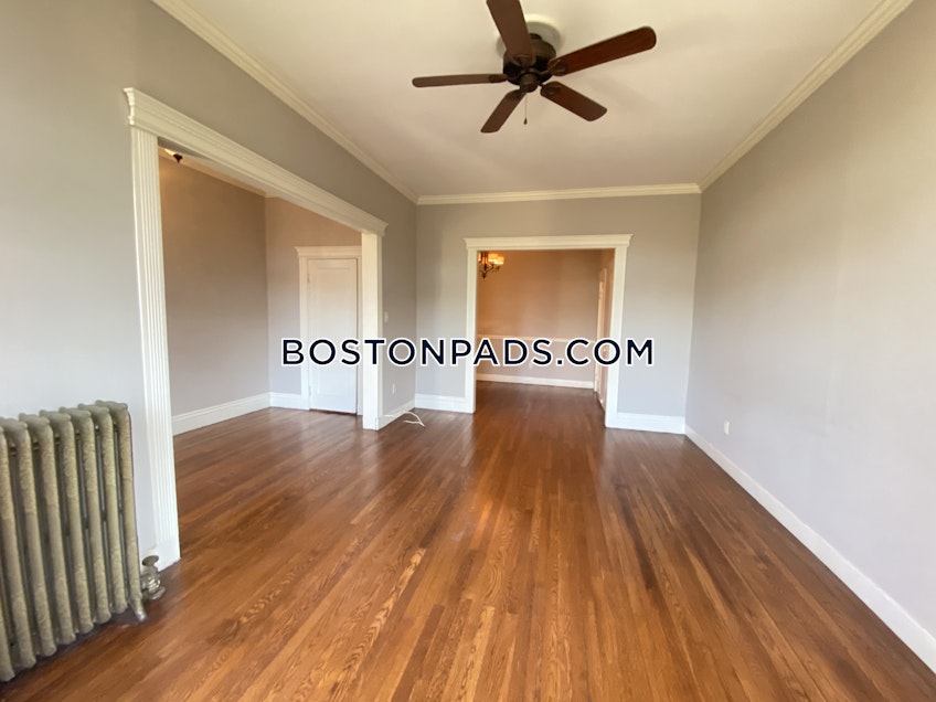 Boston - $2,250 /month