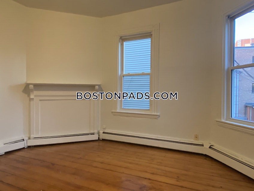 Boston - $2,800 /month