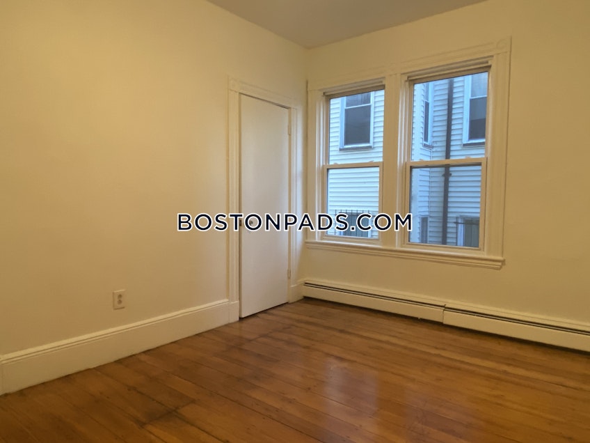 Boston - $2,800 /month