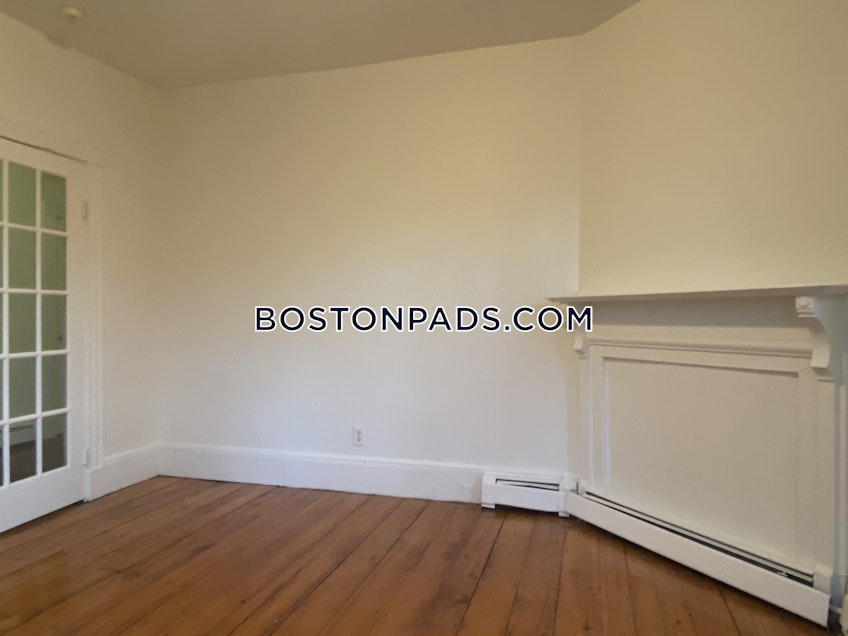 Boston - $2,800 /month