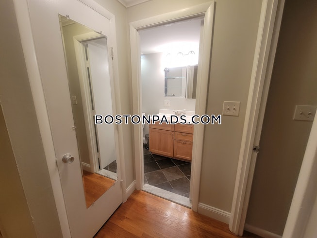 Boston - $2,000 /mo