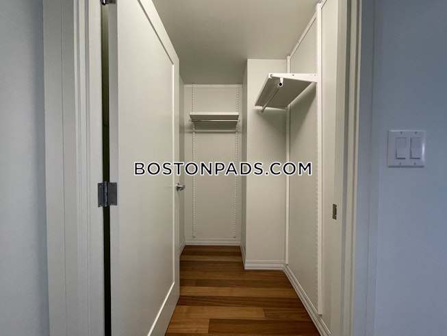 Boston - $3,137 /mo