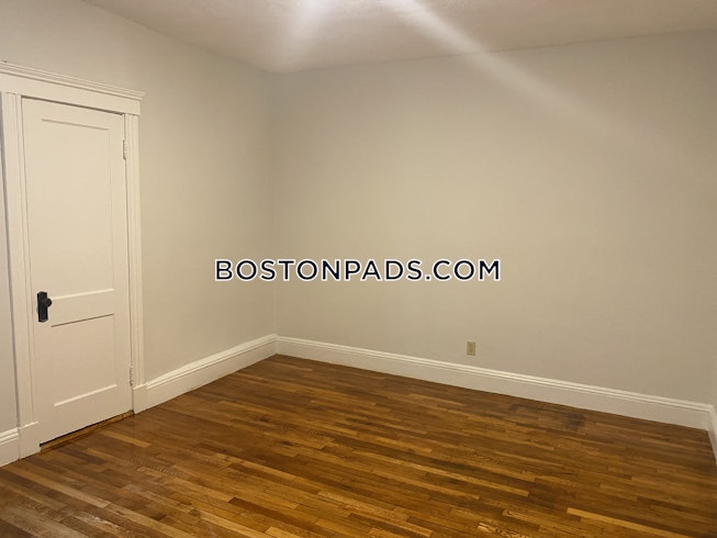 Roxbury Crossing - $2,400 /mo