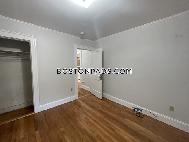 Boston - $2,600 /mo