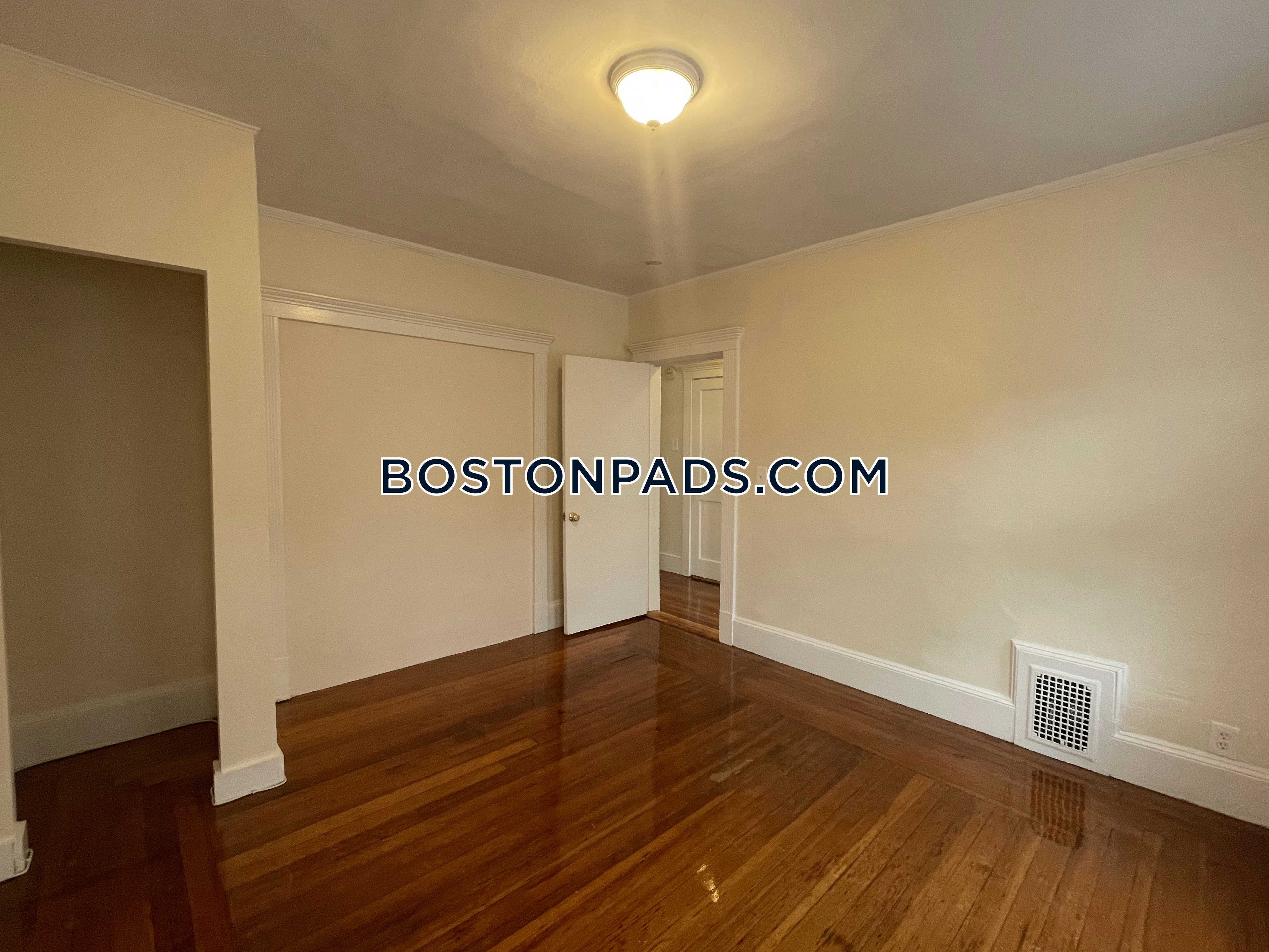 Somerville - $2,475