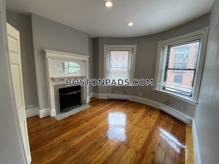 northeasternsymphony-apartment-for-rent-4-bedrooms-1-bath-boston-5750-4627140 