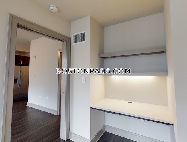 Boston - $5,020 /mo