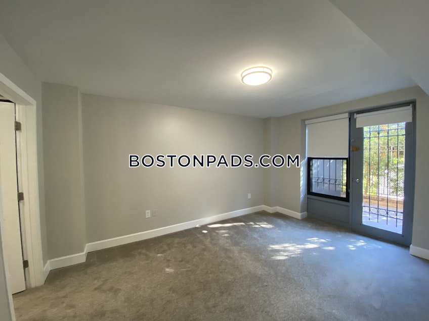 Boston - $5,399 /month