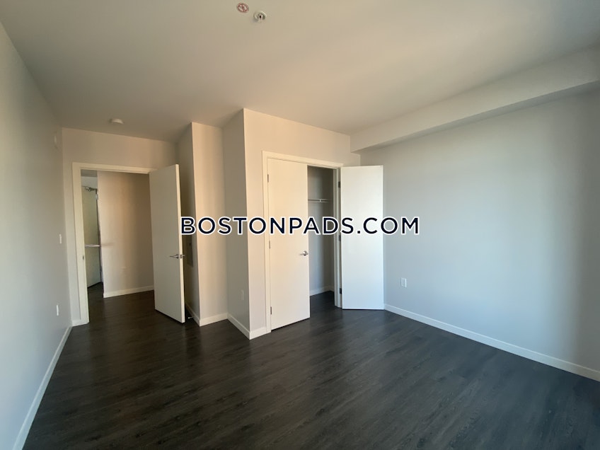 Boston - $3,285 /month