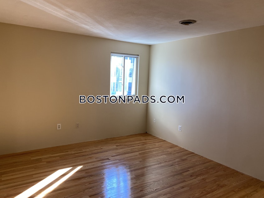 Boston - $2,950 /month