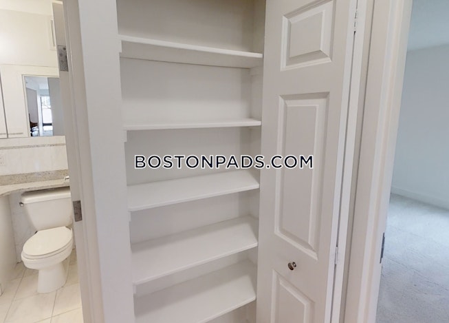 Boston - $4,890 /mo