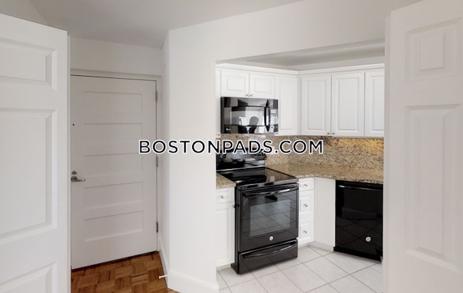 Boston - $4,890 /mo