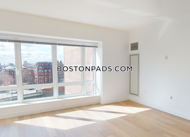 Boston - $5,750 /mo