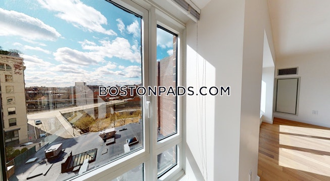 Boston - $5,750 /mo