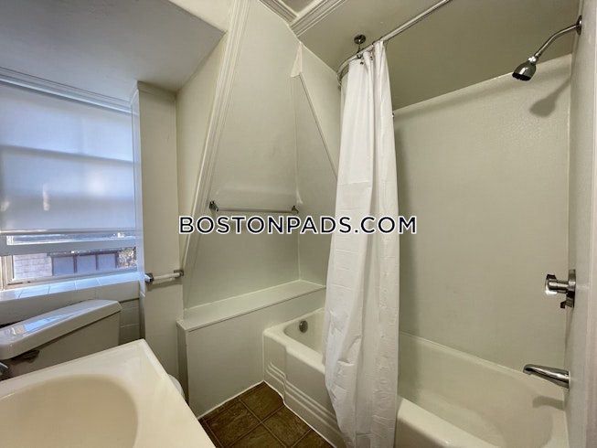 Boston - $1,625 /mo