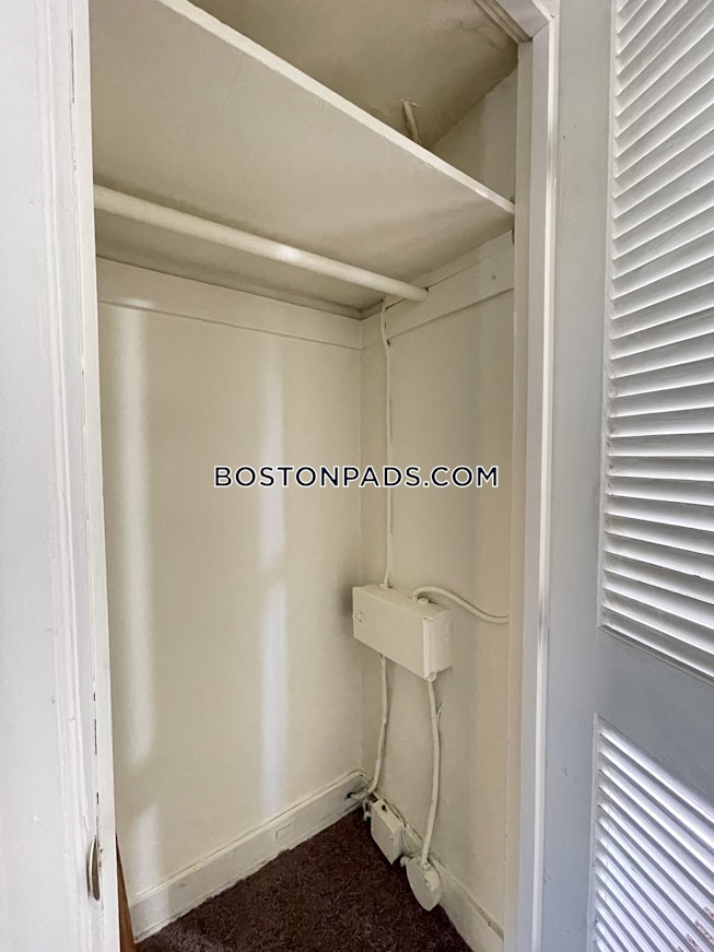 Boston - $1,625 /mo