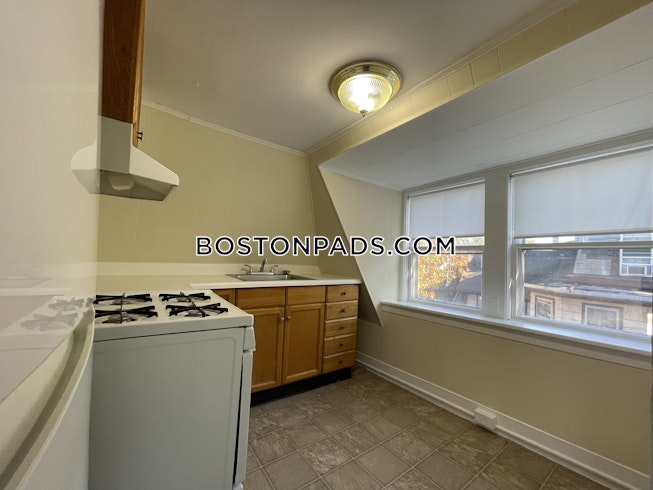 Boston - $1,625 /mo