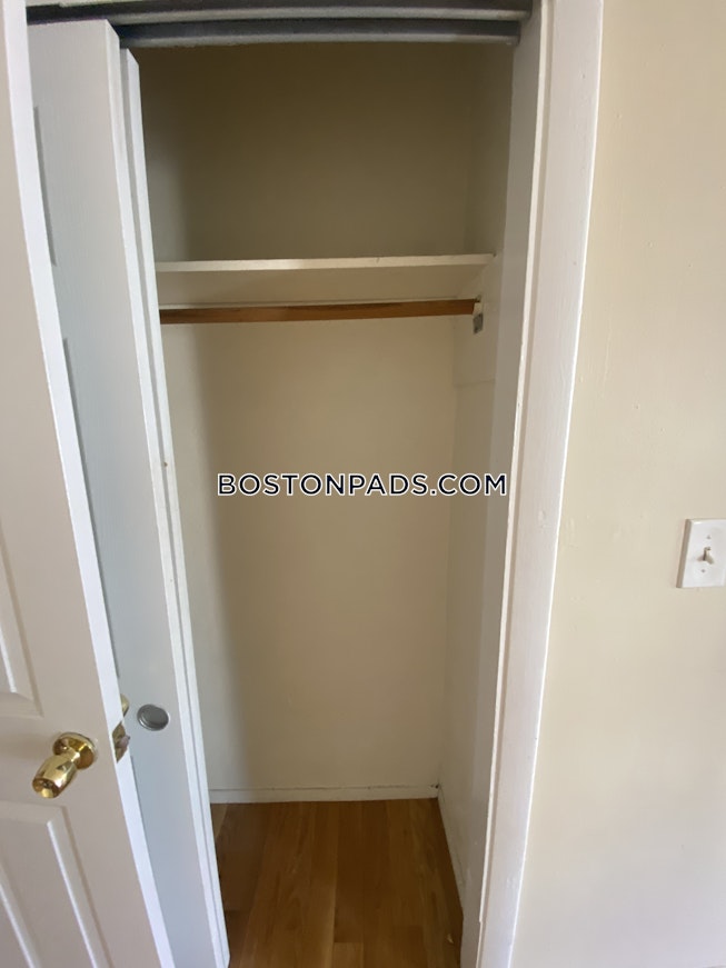 Boston - $3,200 /mo