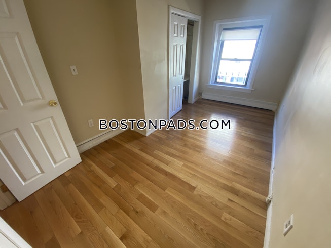 Boston - $3,200 /mo