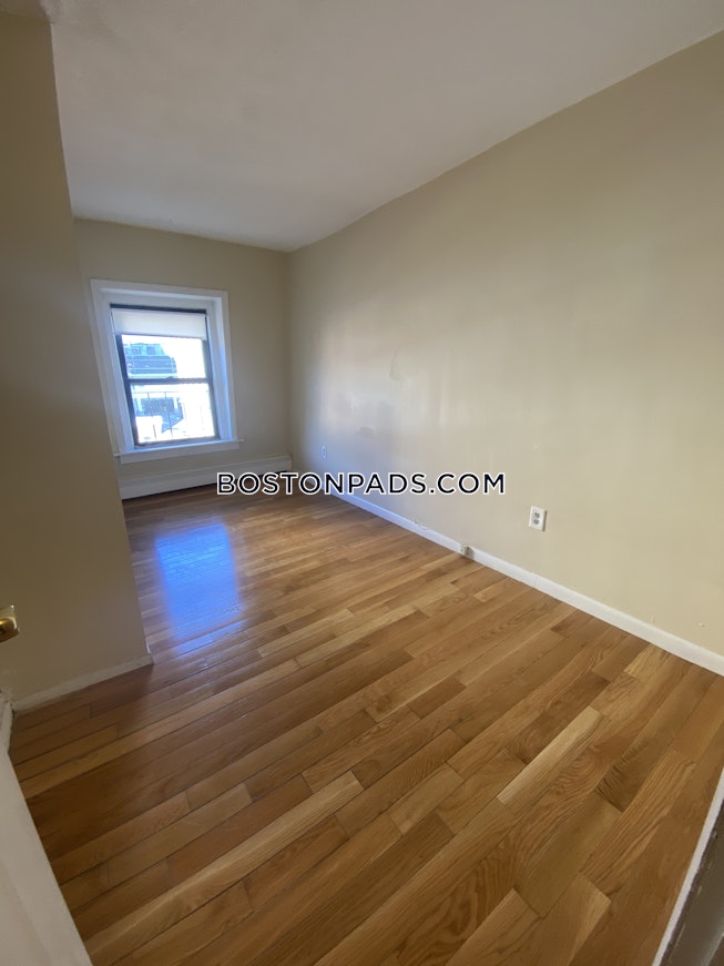 Boston - $3,200 /mo